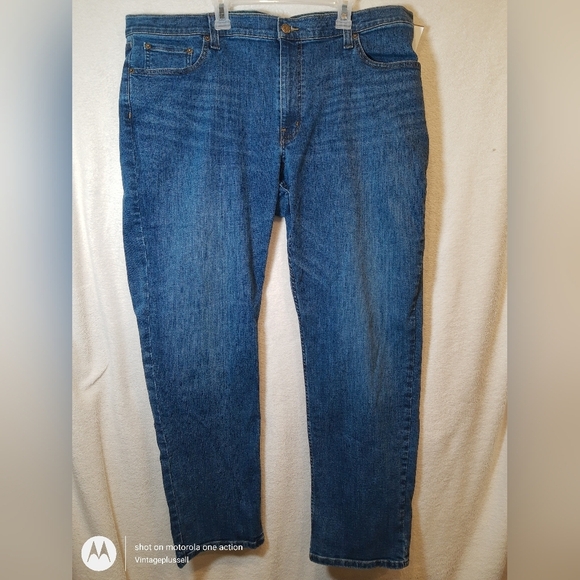 LL Bean Men's BeanFlex® Jeans, Standard  Athletic Fit, Straight Leg Size 42 - Picture 1 of 13